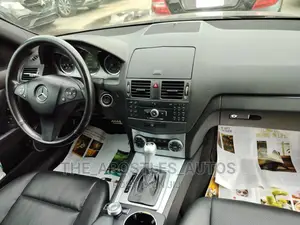 Mercedes-Benz C300 2011 Gray