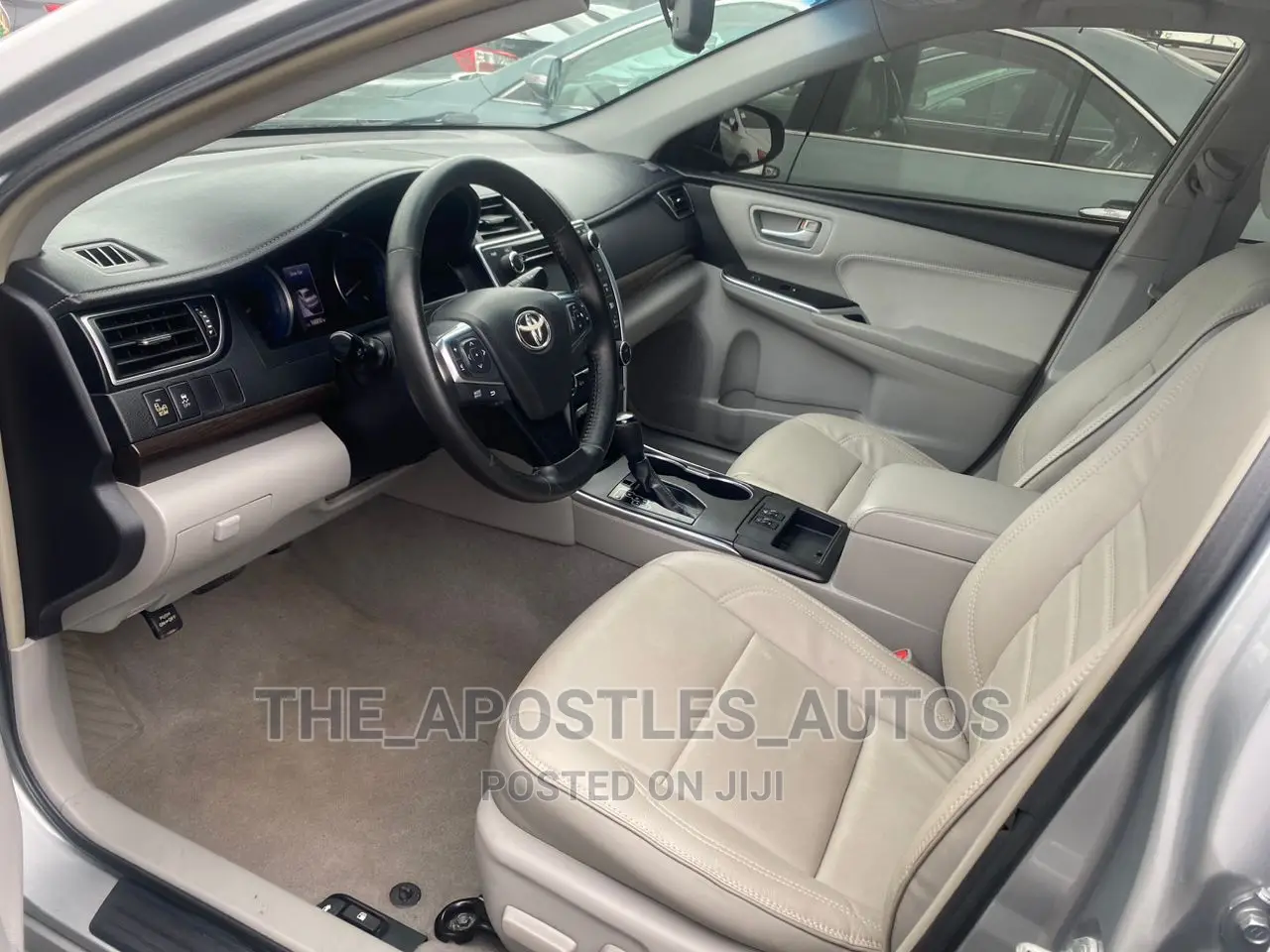 Toyota Camry 2016 Silver
