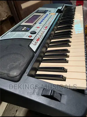 Yamaha PSR 550 Electronic Keyboard