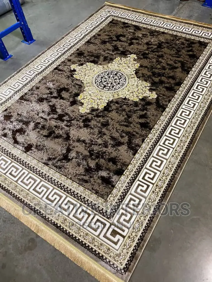 5by7 Designer Center Rugs