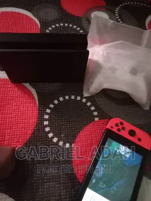Hacked Nitendo Switch With Games, Controller And Dock