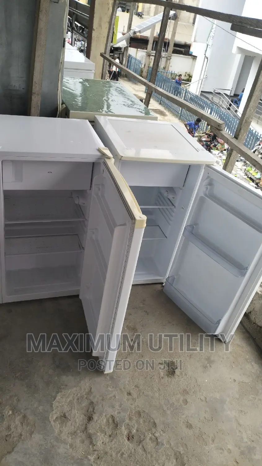 Ice King and Amica 88ltrs Table Top Refrigerator