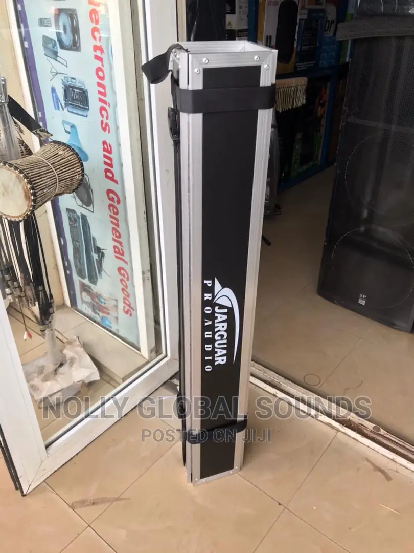 Dj Foldable Table and Three Leg Skeleton Leg Stand