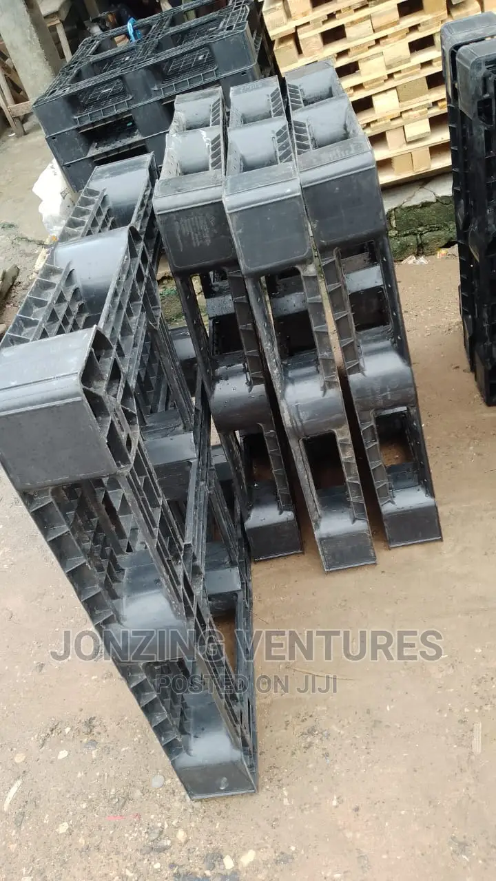 Rugged Plastic Pallet