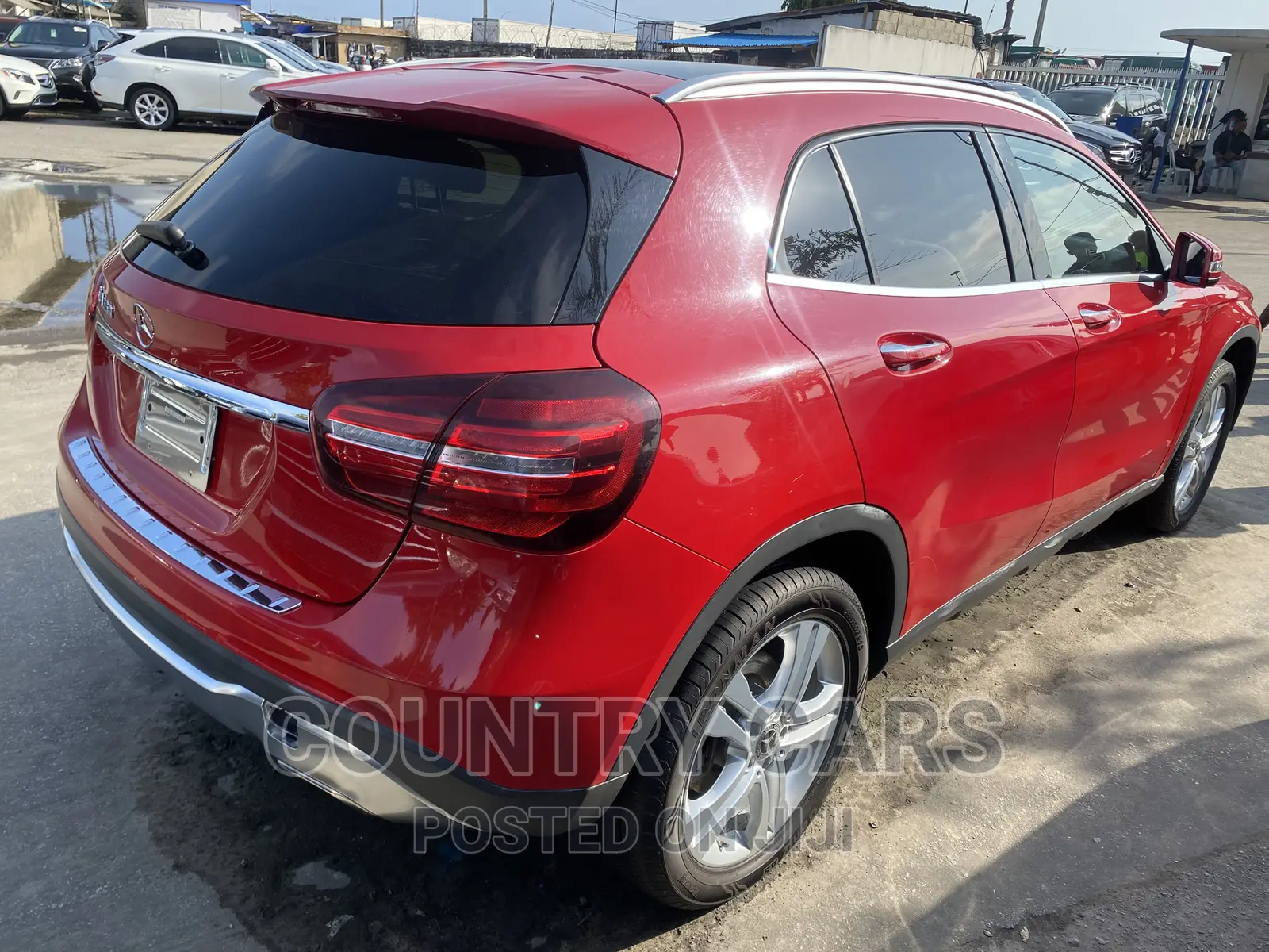 Mercedes-Benz GLA 250 2020 Red
