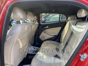 Mercedes-Benz GLA 250 2020 Red