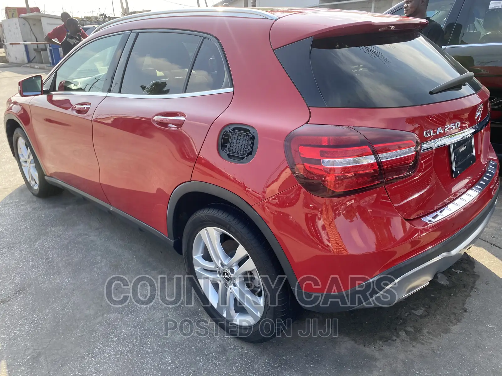 Mercedes-Benz GLA 250 2020 Red