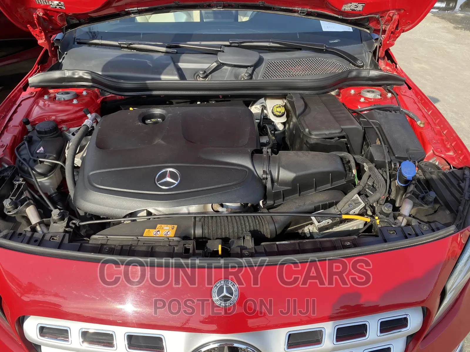 Mercedes-Benz GLA 250 2020 Red