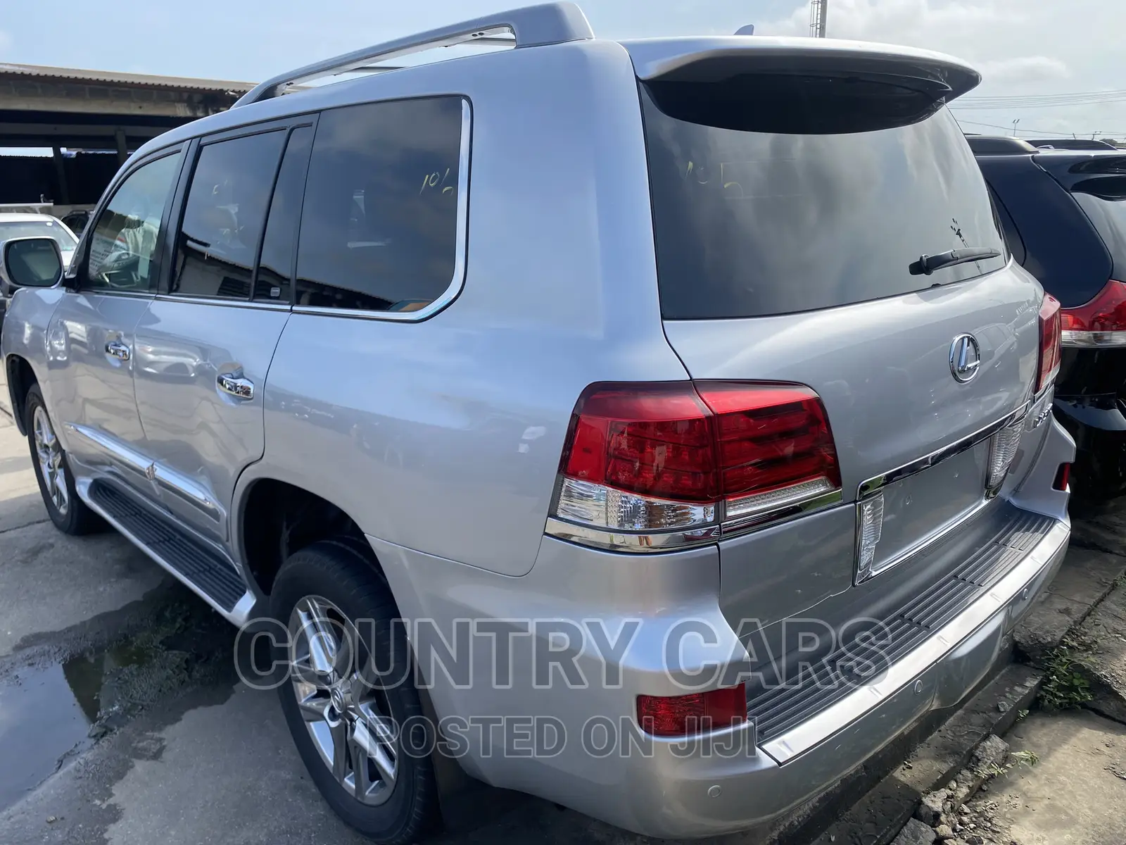 Lexus LX 570 AWD 2014 Silver