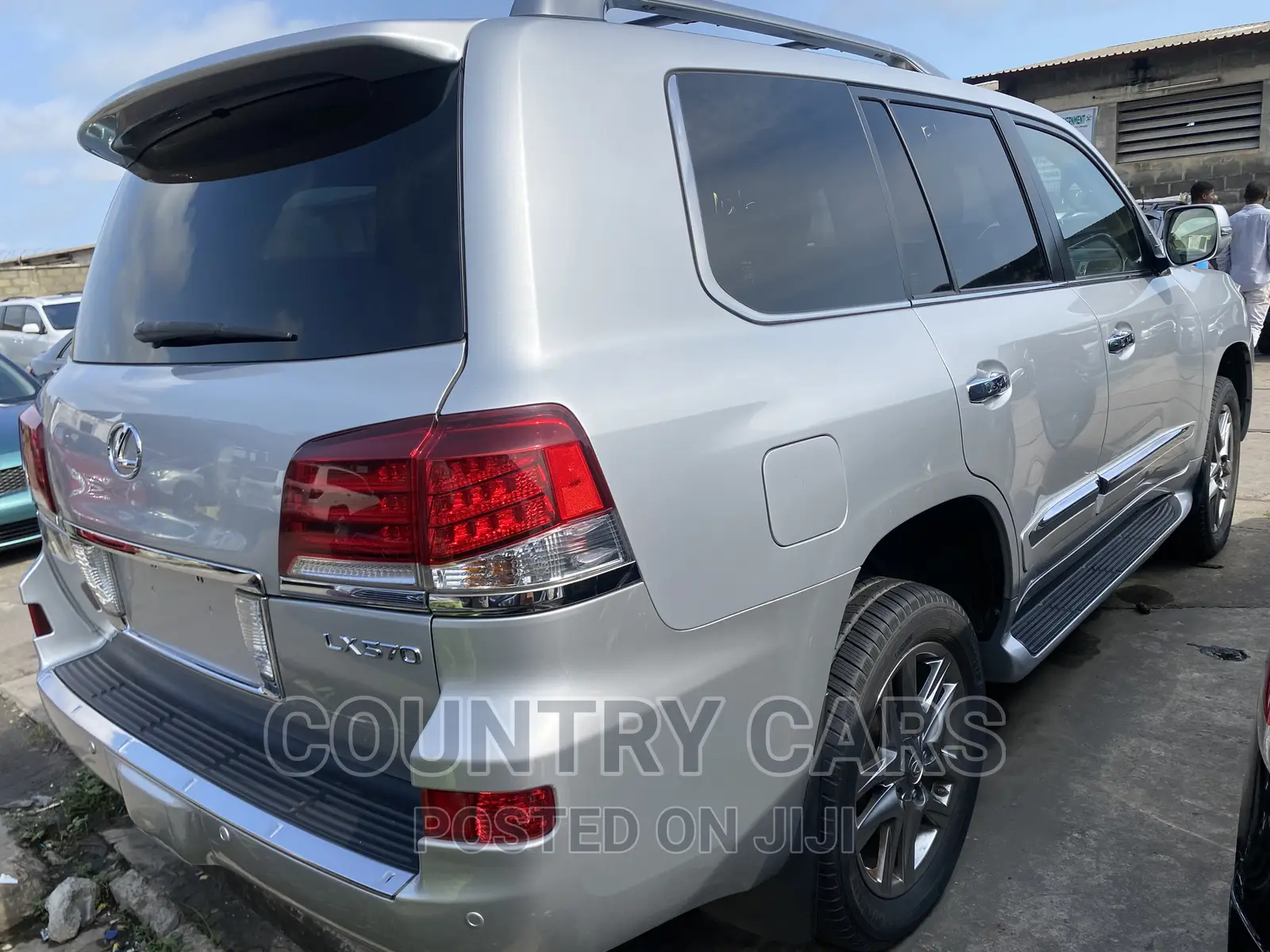 Lexus LX 570 AWD 2014 Silver