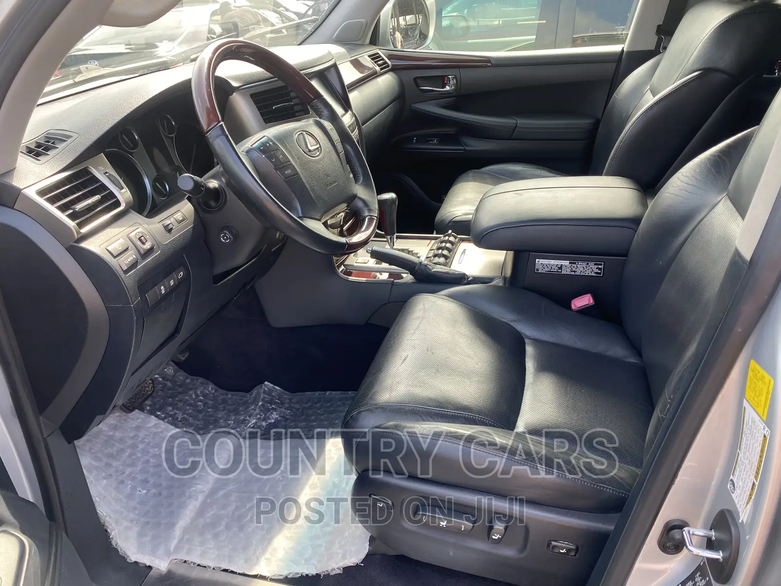 Lexus LX 570 AWD 2014 Silver