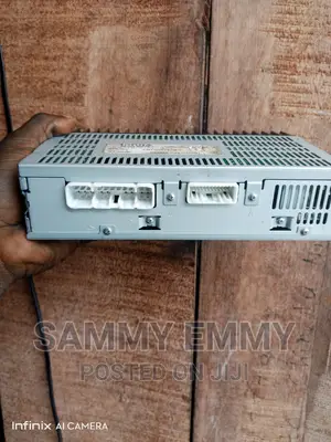Lexsus Rx 330 Amplifier
