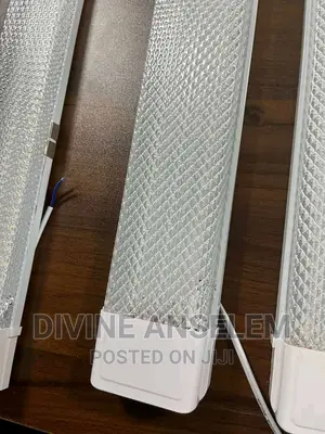 4ft Fluorescent Tube