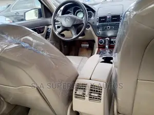 Mercedes-Benz C300 2009 Black