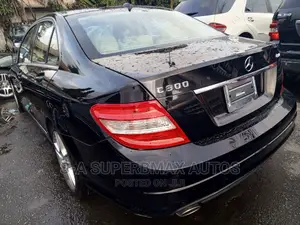 Mercedes-Benz C300 2009 Black