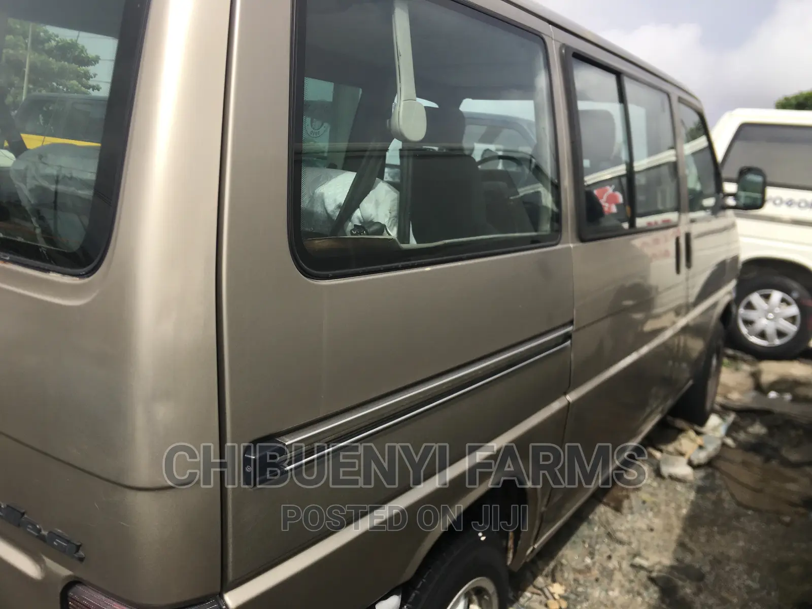 Volkswagen Transporter 2002 Gold