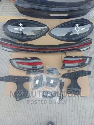 Porsche Macan Headlights and Taillights 2020