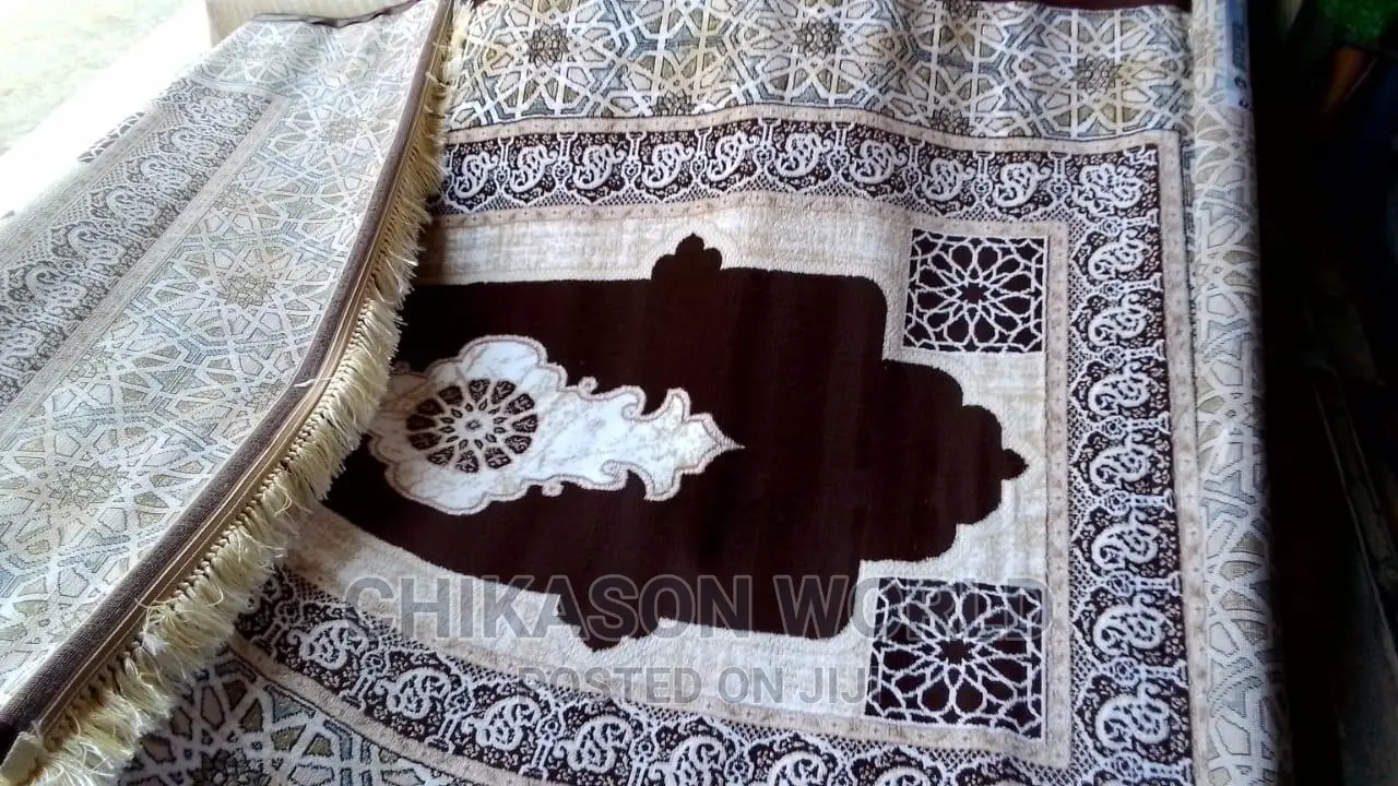Thick Arabian Rugs