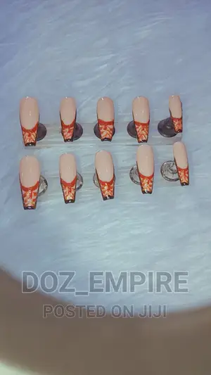 Press On Nails