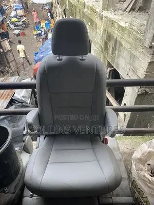 Complete Middle Seat Toyota Sienna 2015-17