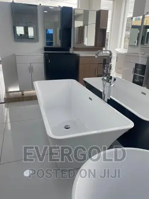 Executive Luxury Bathtub White Available