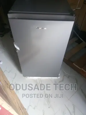 Hisense Refrigerator 90L{{Single Door}}