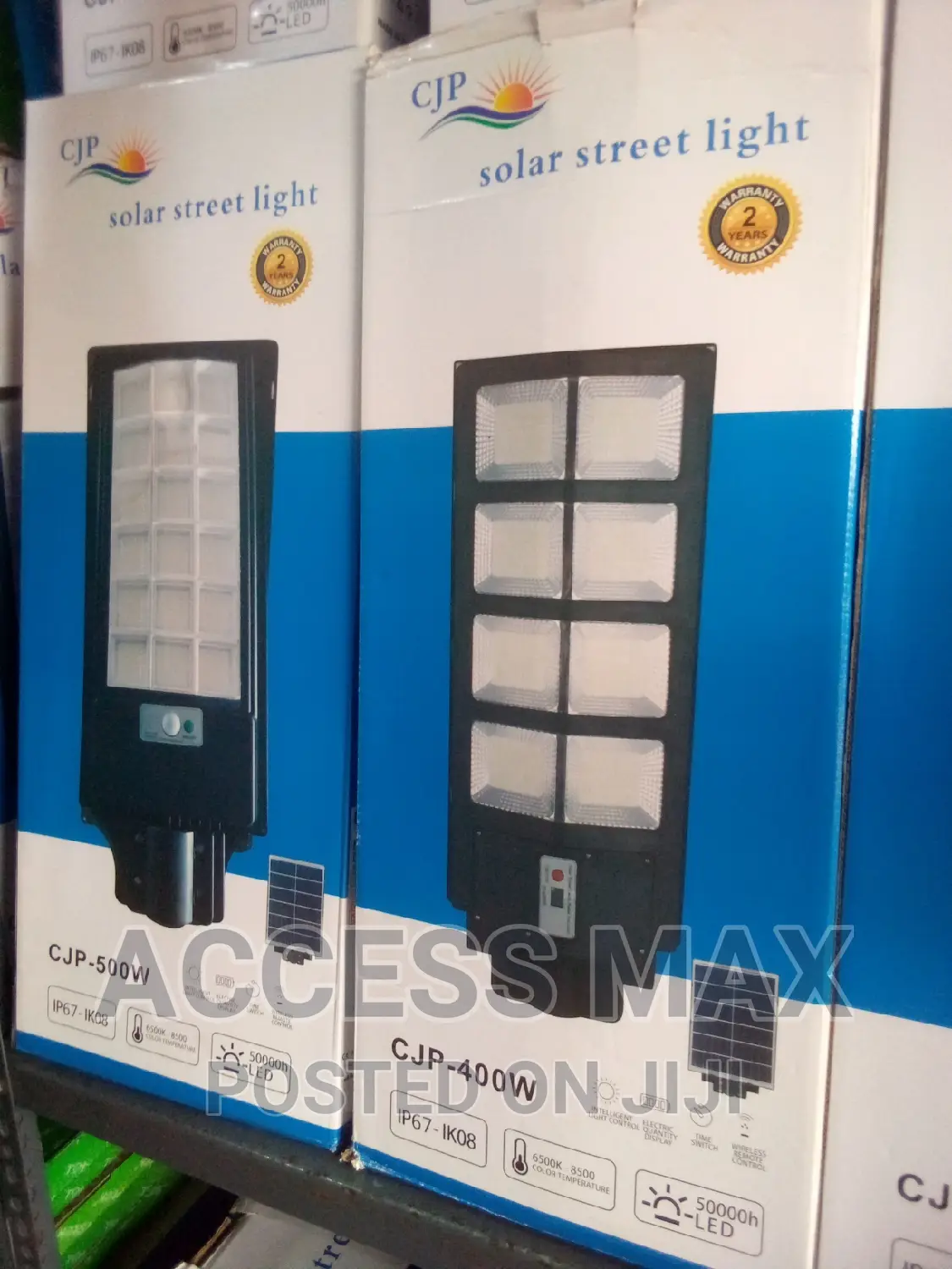400-Watt LED Solar Light