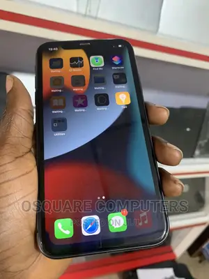 Apple iPhone 11 64 GB Black