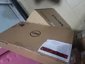 New Laptop Dell G15 5511 16GB Intel Core I7 SSD 1T