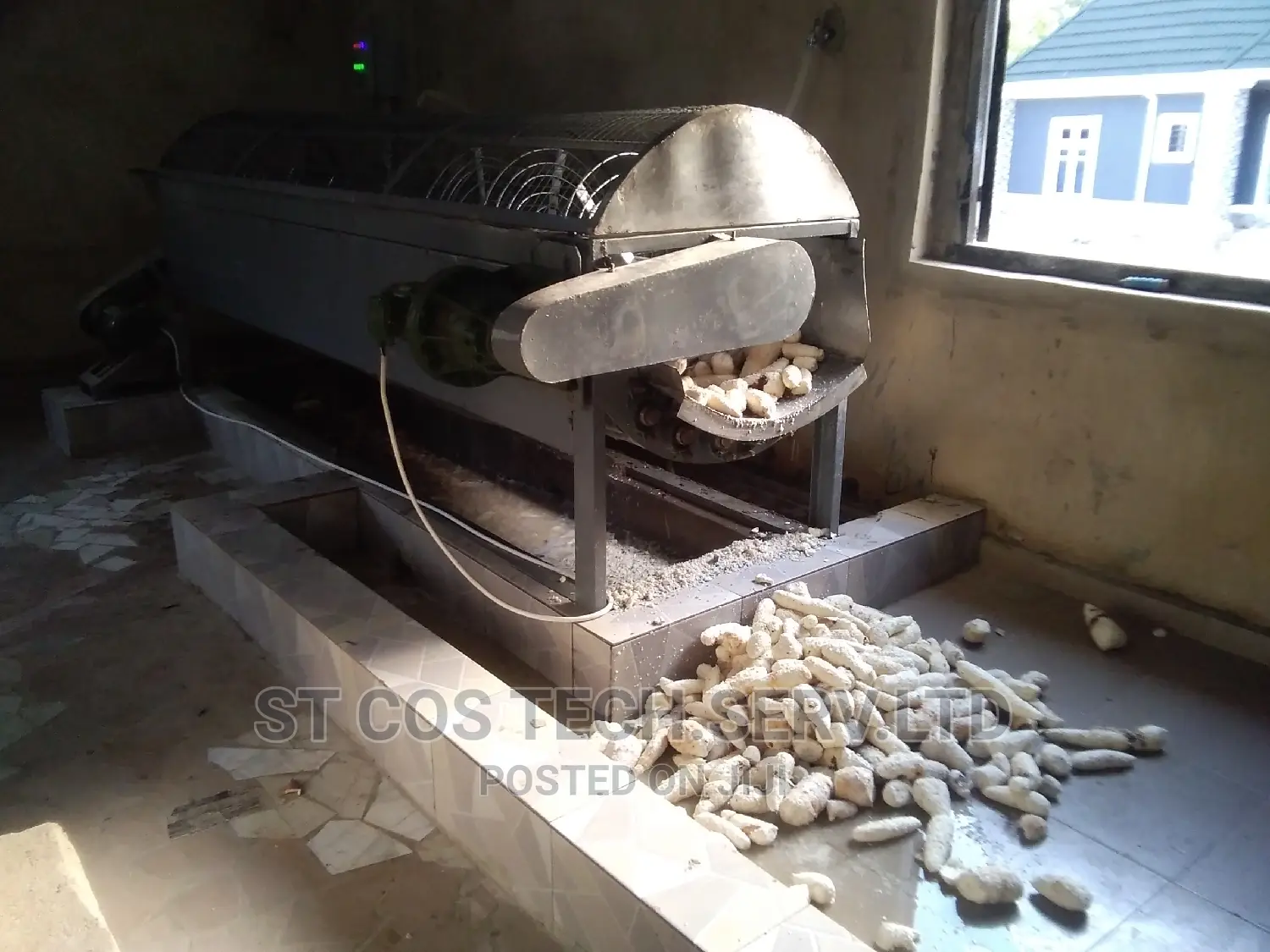 Cassava Peeling Machine