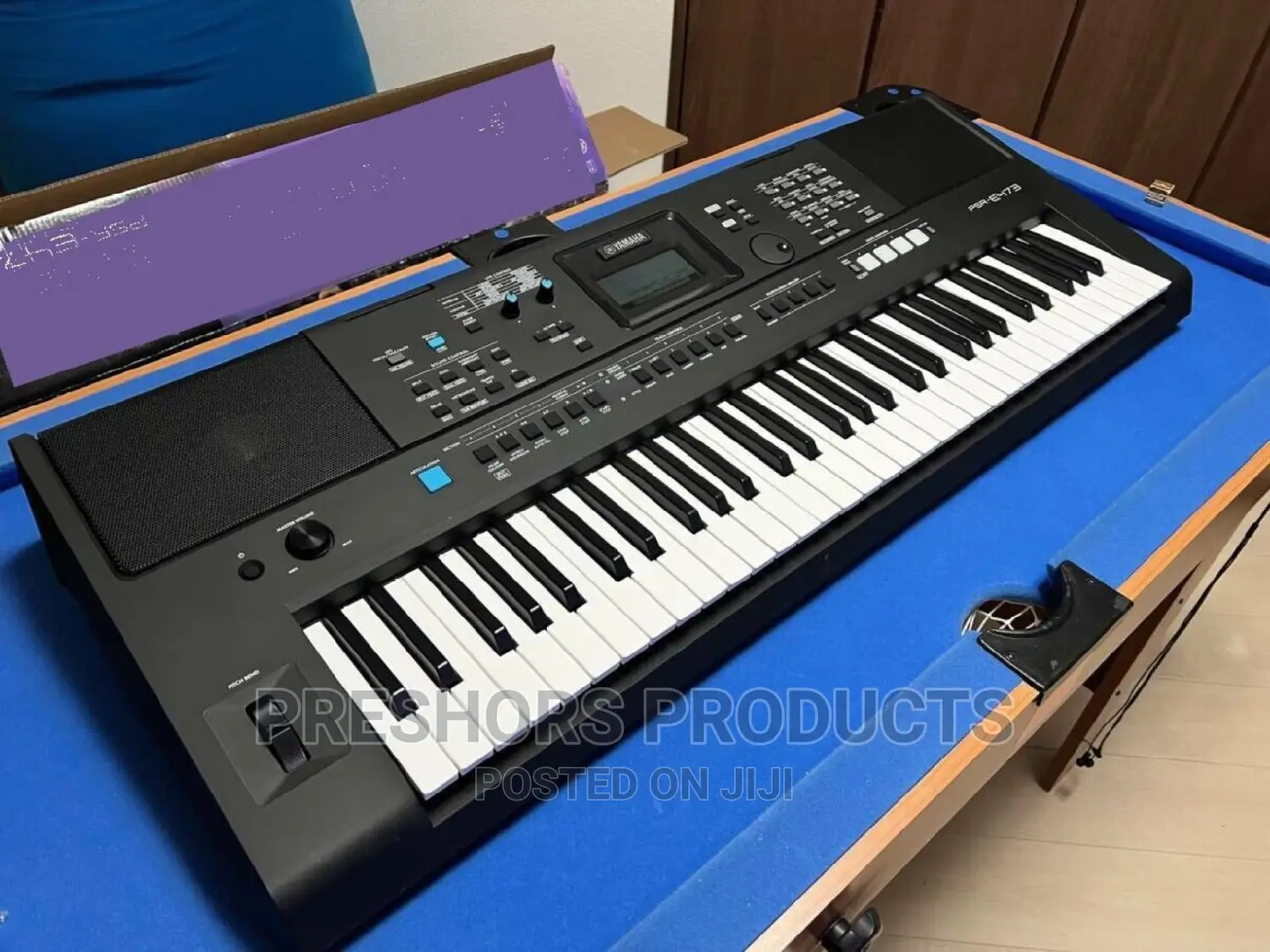 Professional PSR E473 Yamaha Keyboard
