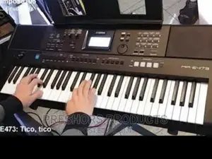 Professional PSR E473 Yamaha Keyboard