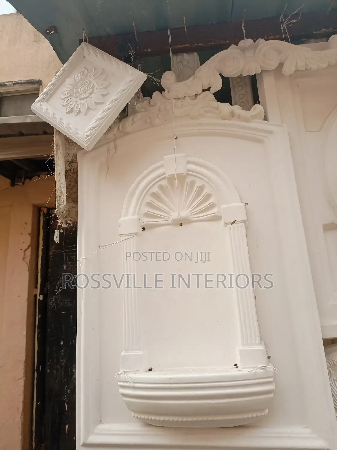 Pop Molded Cornices Design