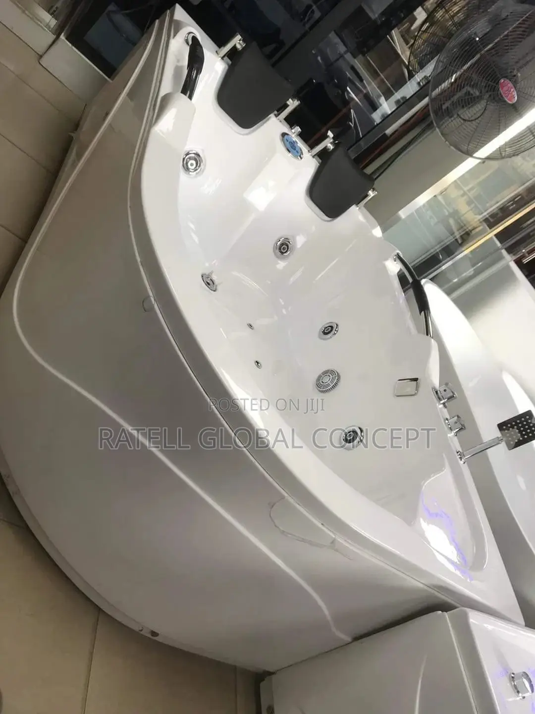 Double Jacuzzi