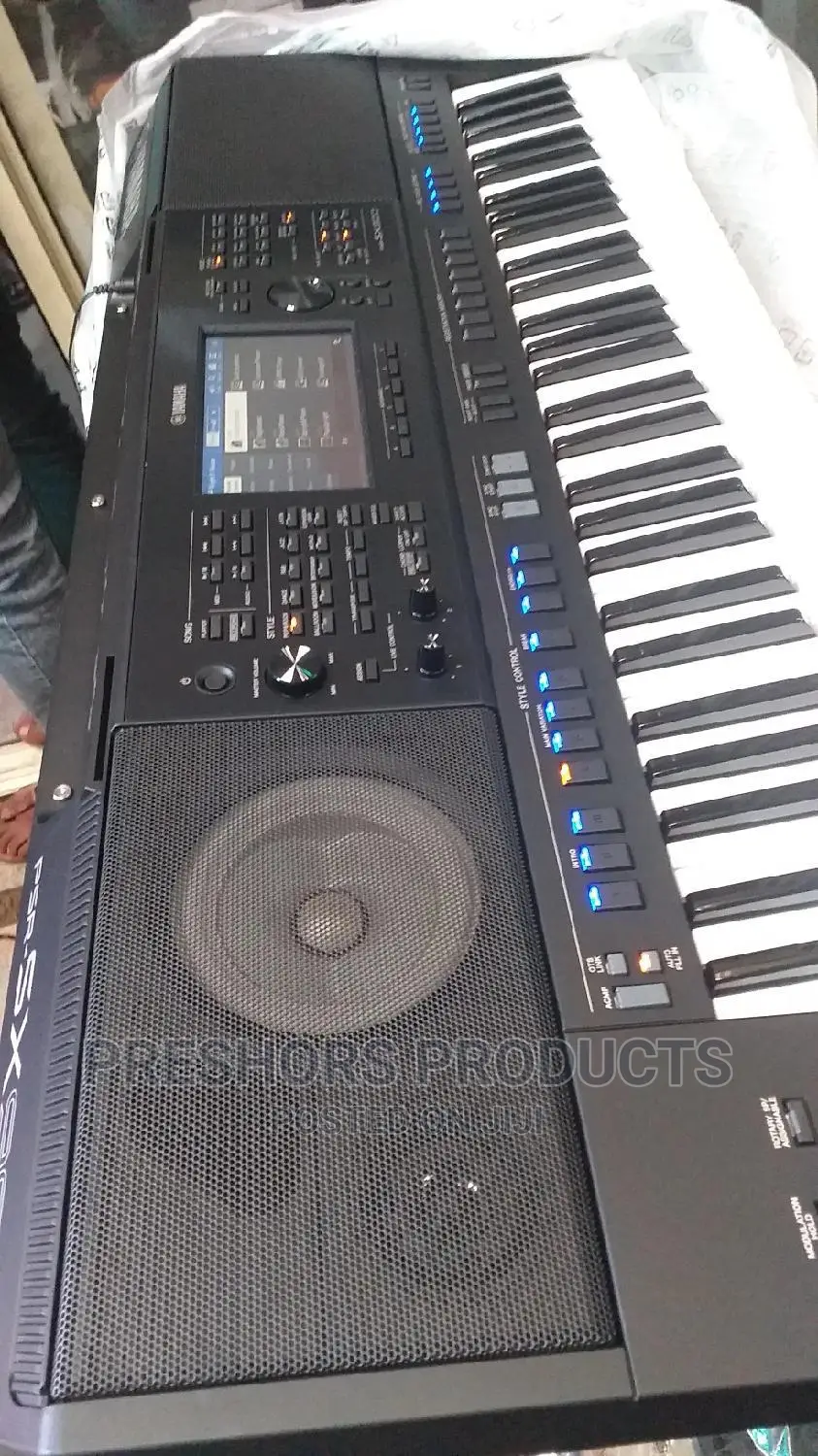 Yamaha PSR Sx900 Professional Keyboad