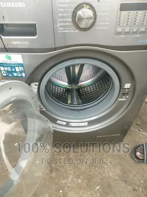 8kg Samsung Wash and Dry Washing Machine for Sale. Very Neat