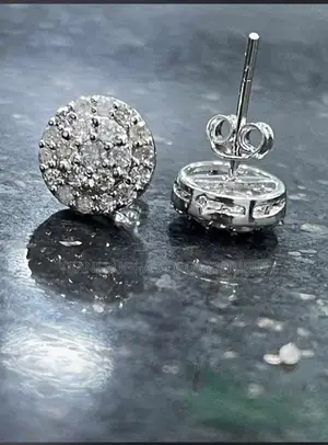 Pure Gold 750 Italy 18karat VVS Diamond