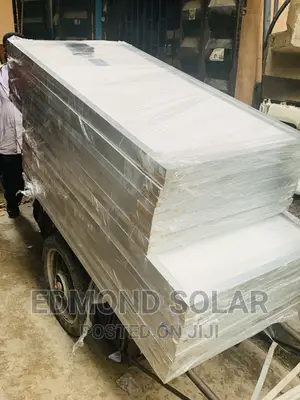 Quality 300W Mono Crystalline Solar Panel.
