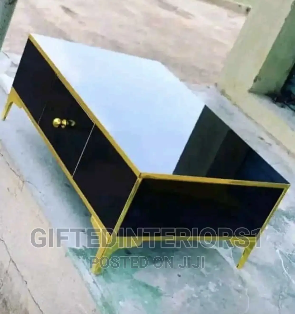 Center/ Coffee Table