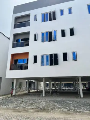 3bdrm Apartment in Lekki Phase One for sale