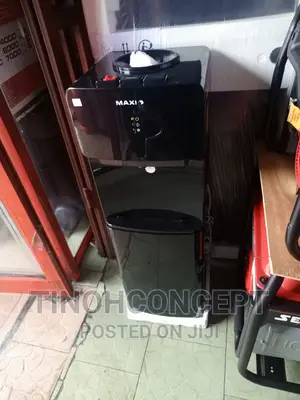 Maxi Water Despenser Black