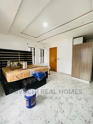 3bdrm Apartment in Ikate-Lekki for rent