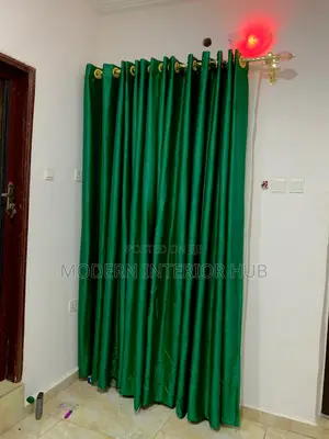 Green Plain Curtain