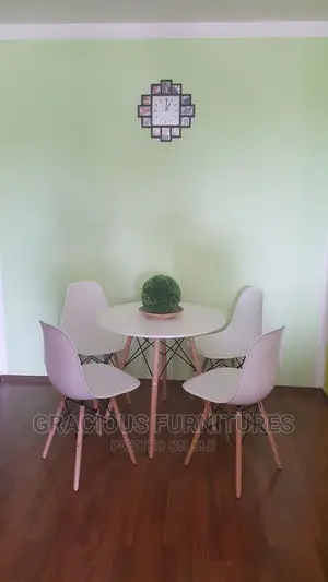 Dining Table and 4 Chairs