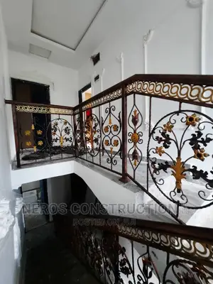 Closed End Cumbi Wrought Iron Design