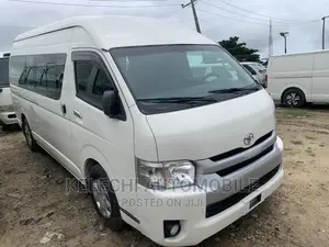 Toyota HiAce 2018 White