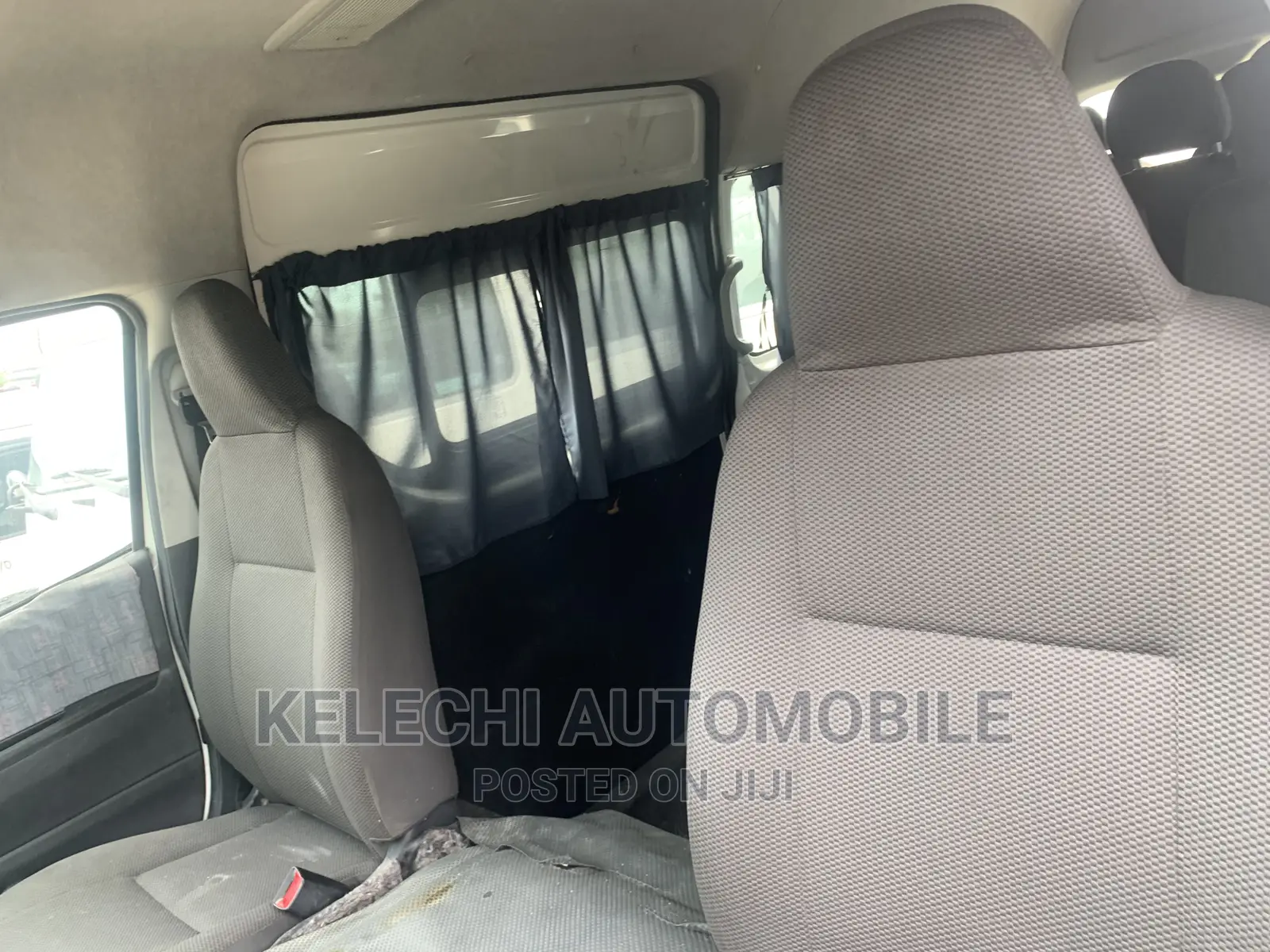 Toyota HiAce 2018 White