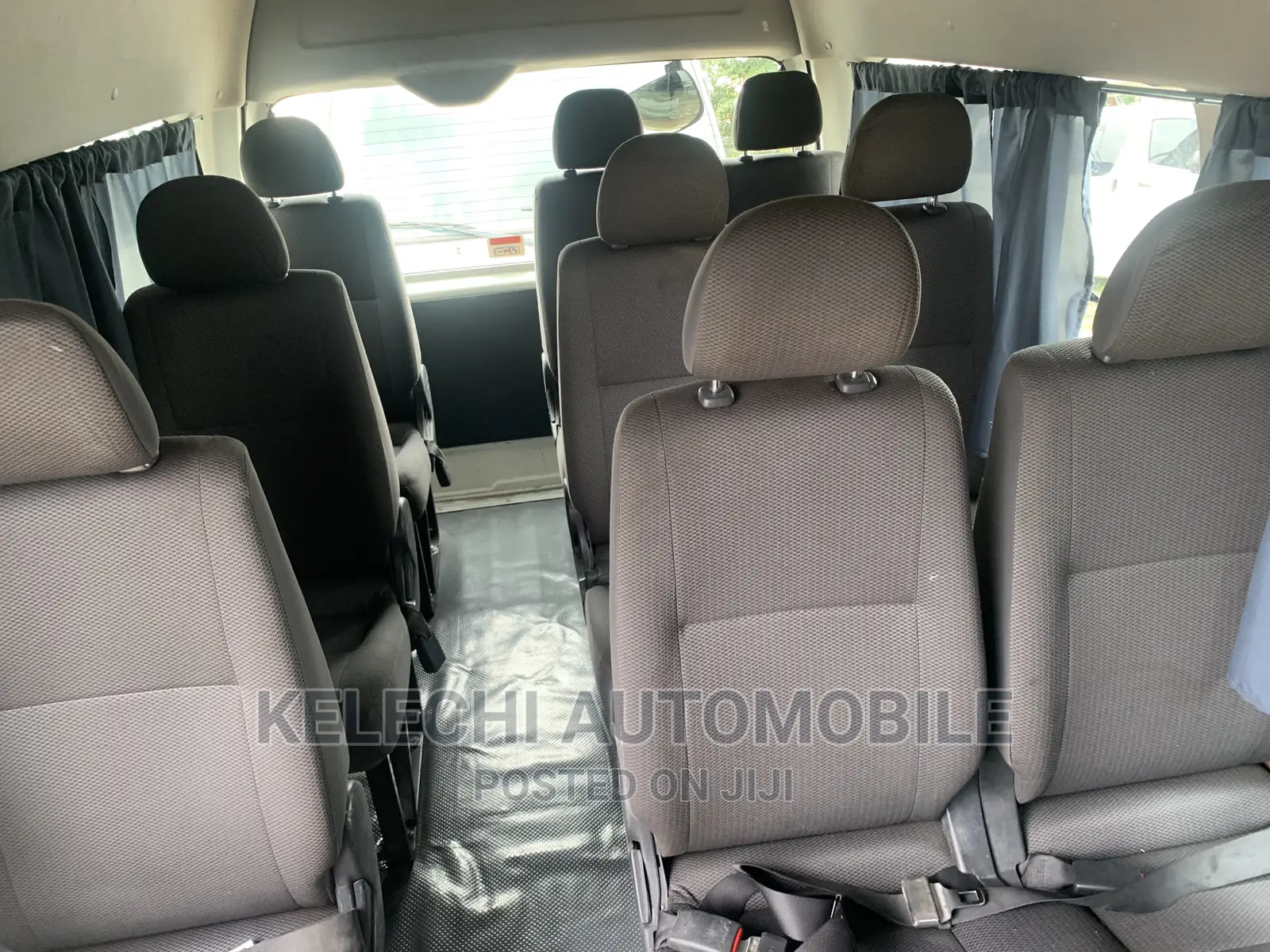 Toyota HiAce 2018 White