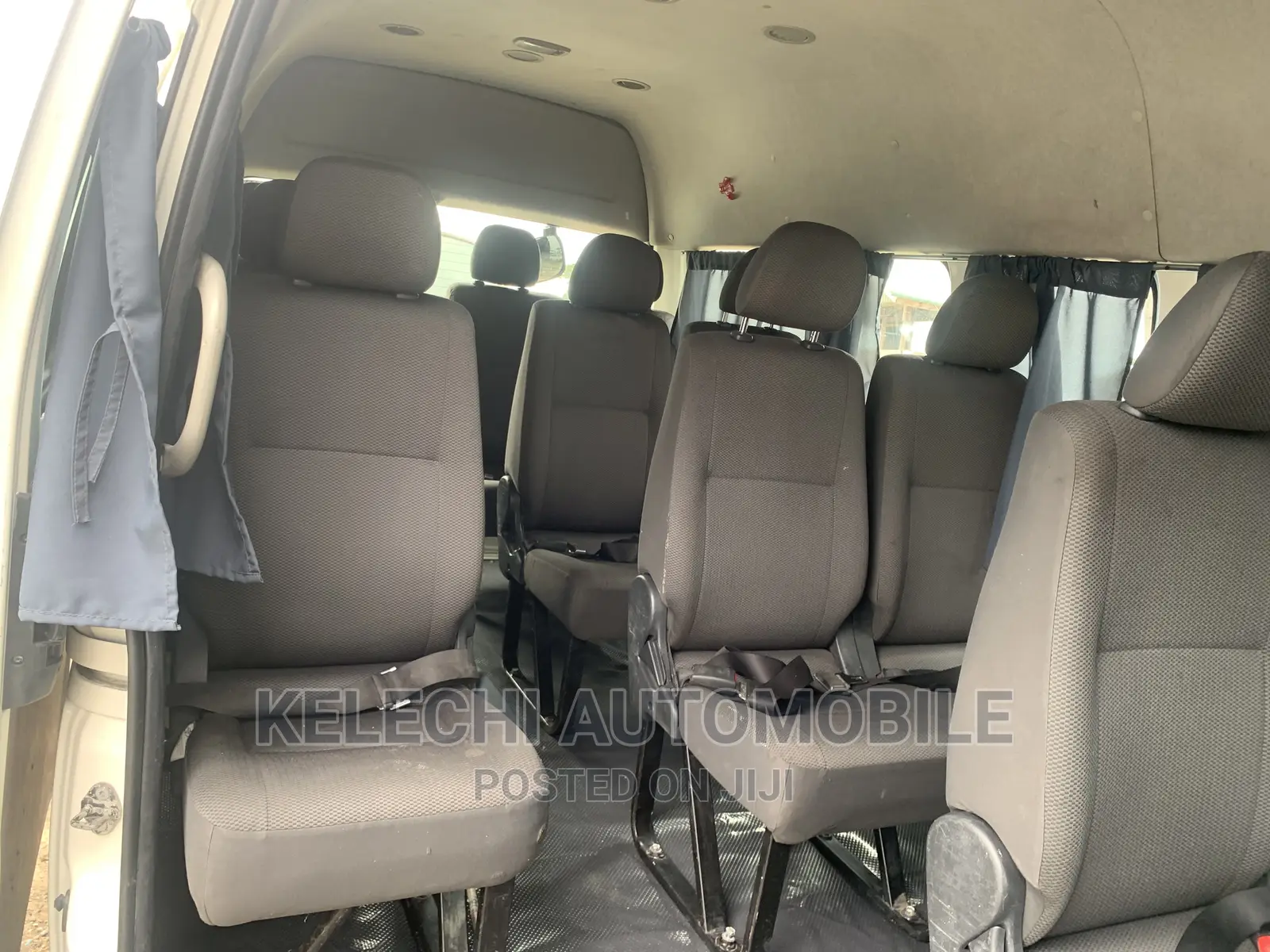 Toyota HiAce 2018 White