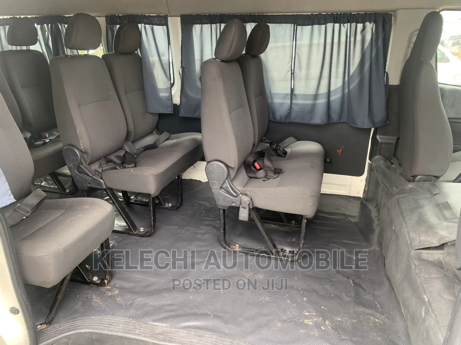 Toyota HiAce 2018 White